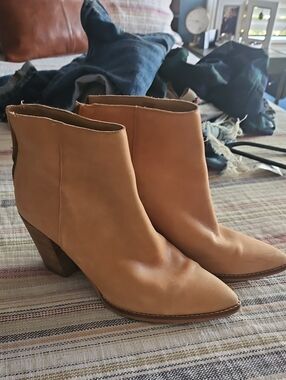 Lucky Brand Tan Leather Ankle Booties